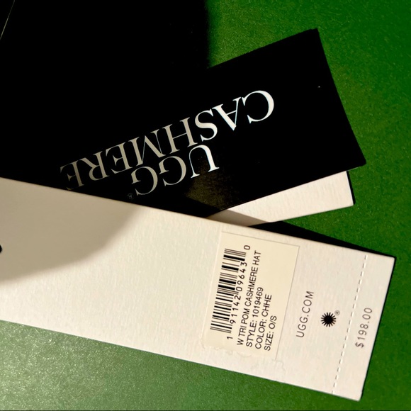 UGG TRI POM 100% CASHMERE CHARCOAL HEATHER HAT - Picture 3 of 11